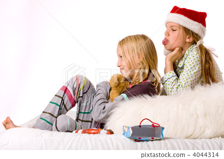 Christmas fight sadness Christmas fight sadness 4044314