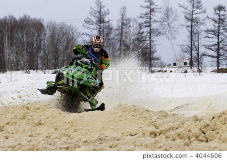 The national convention of the snowmobile held at Shikisai no Oka 4044606