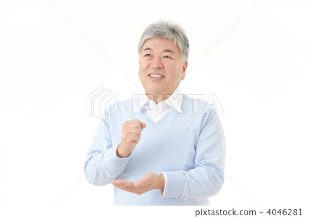 Senior men wearing blue sweaters Senior men wearing blue sweaters 4046281