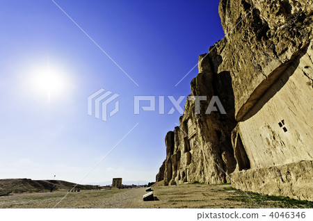 Naghet Rostam (Iran, Shiraz North) 4046346