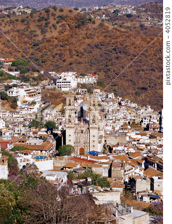 Santa Prisca church in Taxco 4052819