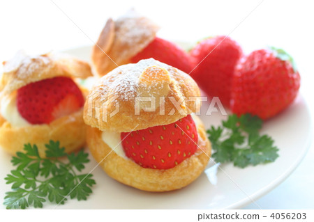Shoulder strawberries 4056203