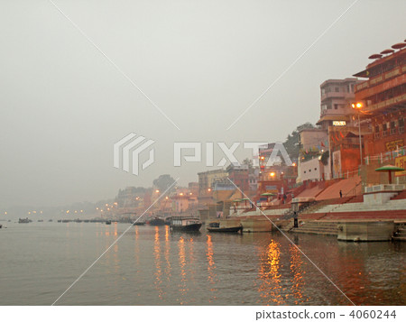 黎明的恒河 黎明的恒河 4060244