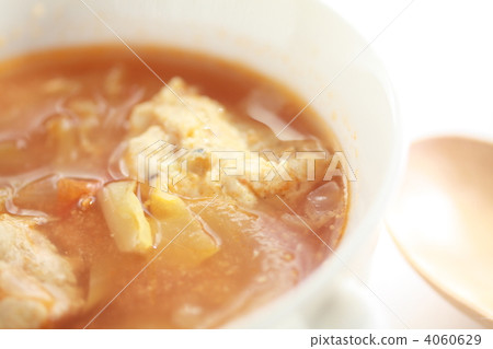 Tomato soup with meat dumpling Tomato soup with meat dumpling 4060629