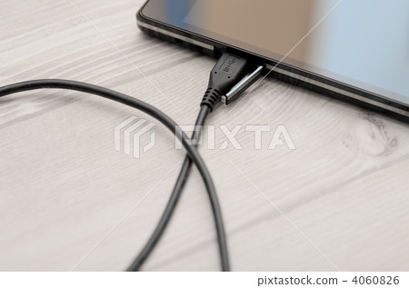 電纜 收費 手機 4060826