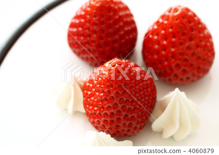 Strawberry Strawberry 4060879