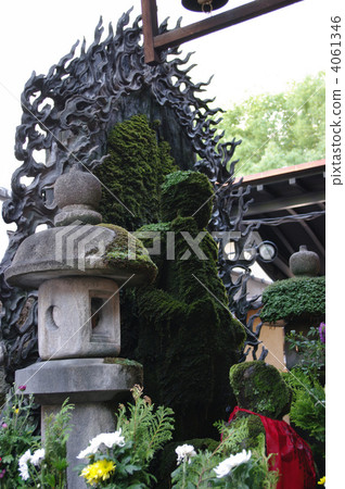 Hozenji·Mizuhiko Fudo·Osaka-shi Chuo-ku Sennichimae 4061346