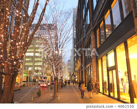 Marunouchi Naka Dori Marunouchi Naka Dori 4061530