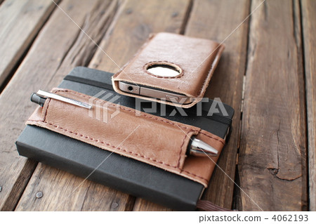 手工智慧型手機皮套和原子筆筒皮革工藝 4062193