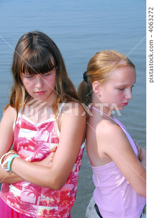Two girls pouting 4063272
