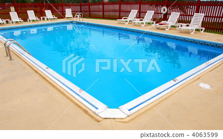 Swimming pool Swimming pool 4063599