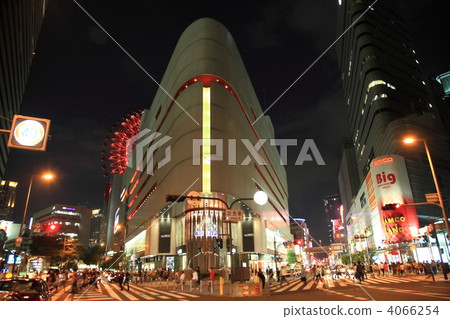 Hepunabio of the night and Ferris wheel 4066254