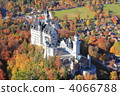 新天鵝堡城堡在秋天 4066788
