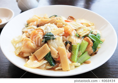 Delicious Goko-yaki soba 4068434