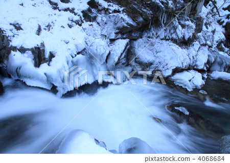 Waterfall of Egyutada 4068684