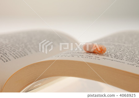 Book and medicine (sideways) 4068925