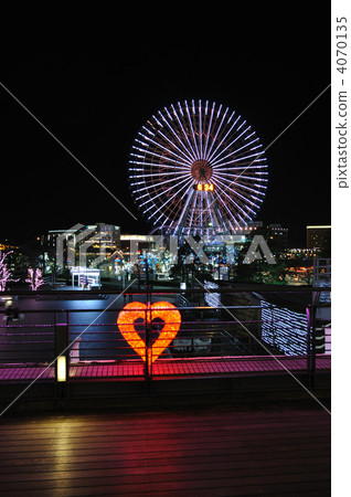 Illumination of Heart and Cosmo Clock 4070135