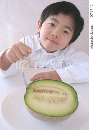 吃甜瓜 吃甜瓜 4071741