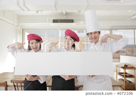 person, salesperson, shop assistant 4072106