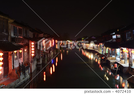 Nishigo night view 4072410