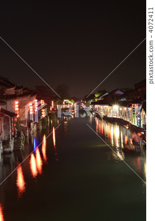 Nishigo night view 4072411