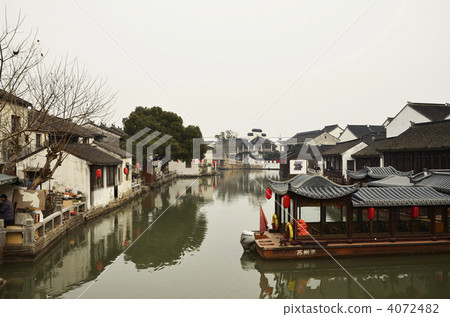 同裡 同裡 4072482