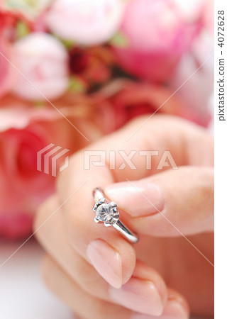 engagement ring engagement ring 4072628