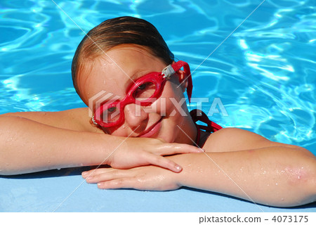 Girl portrait pool Girl portrait pool 4073175