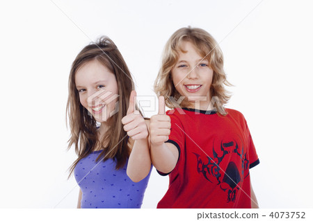 boy and girl showing thumbs up 4073752