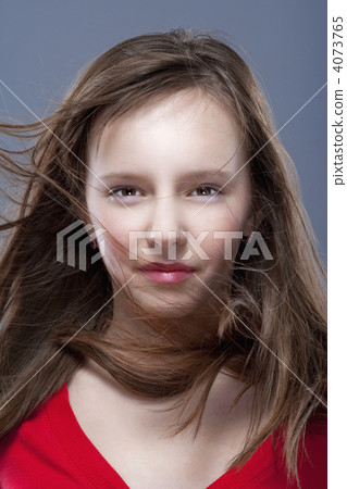 young girl posing as a model 4073765