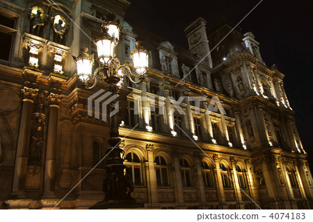 Hotel de Ville 4074183