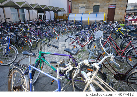 自行車停車位 4074412