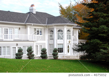 Mansion 4075032