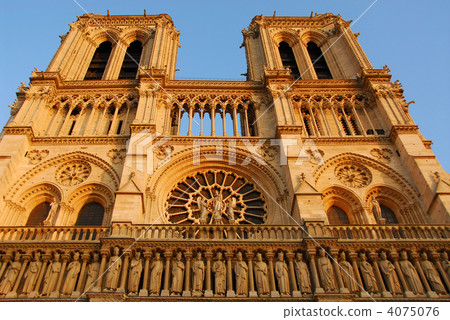 Notre Dame de Paris 4075076