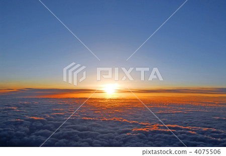 Above the clouds 4075506