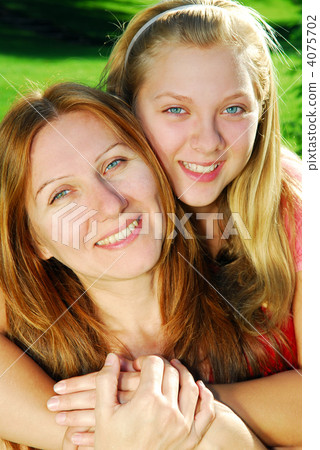 Mother and daughter Mother and daughter 4075702