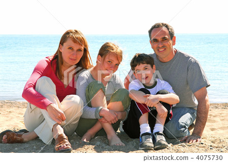 Happy family 4075730