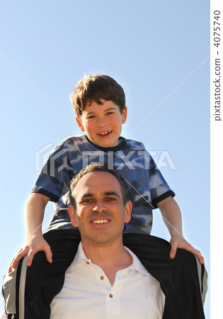 Father and son 4075740