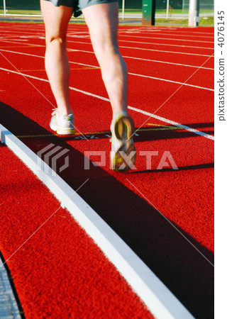 Running on racetrack Running on racetrack 4076145