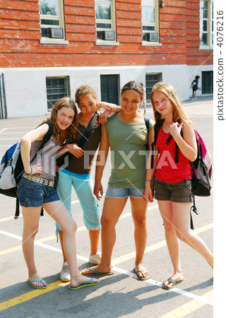 School girls 4076216