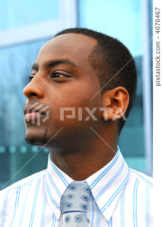 Young businessman Young businessman 4076467