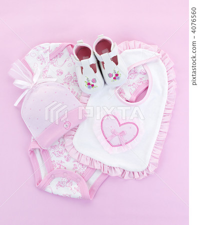 Pink baby clothes for infant girl 4076560