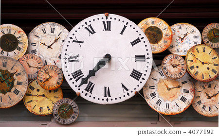 Antique clocks Antique clocks 4077192