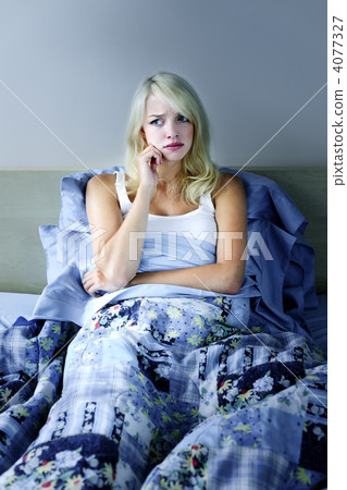Woman insomniac 4077327