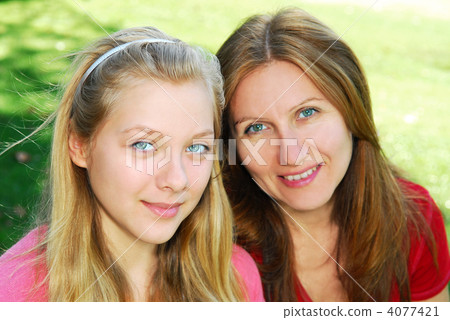 Mother and daughter Mother and daughter 4077421
