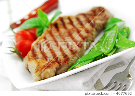 Grilled steak Grilled steak 4077692