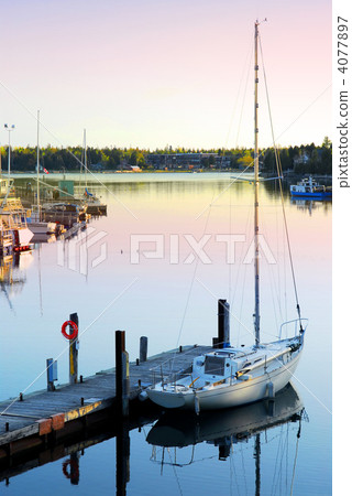 Yacht at sunrise Yacht at sunrise 4077897