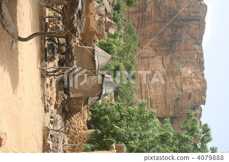 Dogon village 4079888