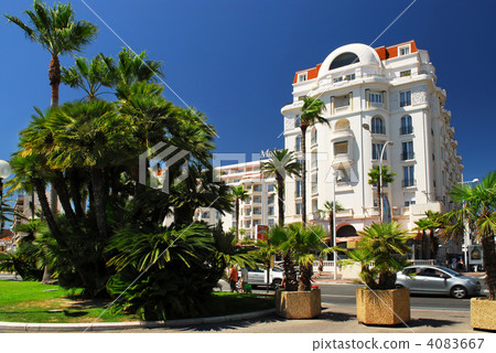 Croisette promenade in Cannes 4083667