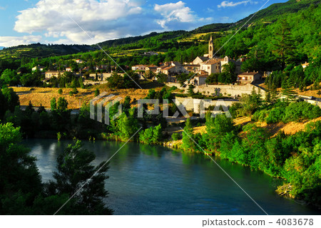 Town of Sisteron in Provence, France 4083678